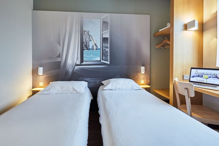 Room 10 of 58