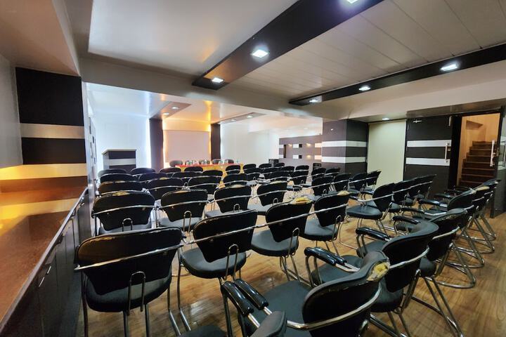 Business Center 152 of 174