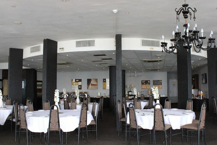 Dining 21 of 47