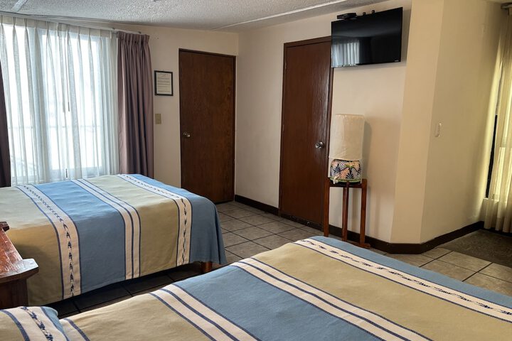 Room 51 of 150