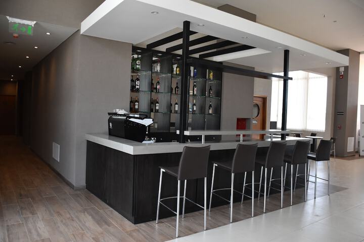 Lounge 40 of 51
