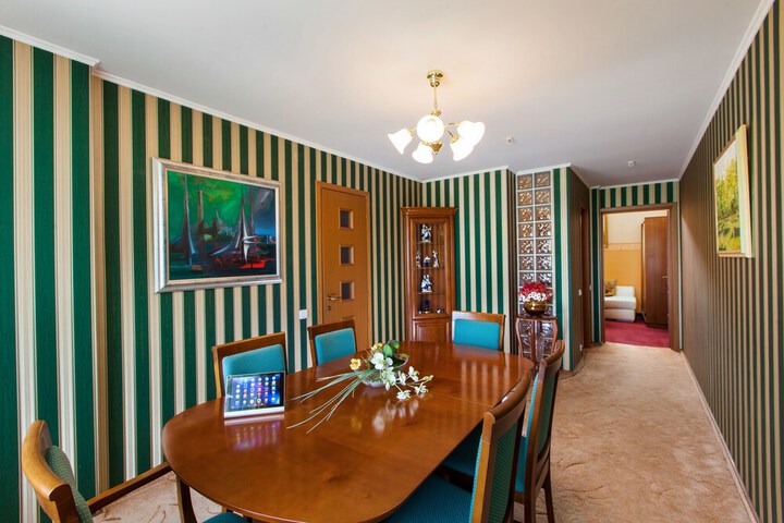 Room 45 of 66