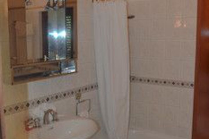 Room 2 of 22