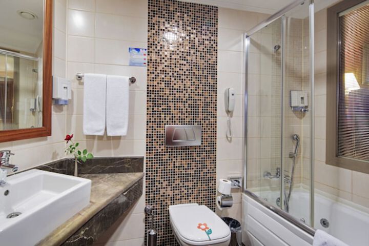 Clean Restrooms