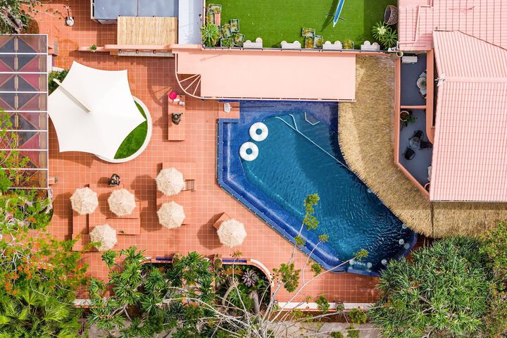 Pool 57 of 63