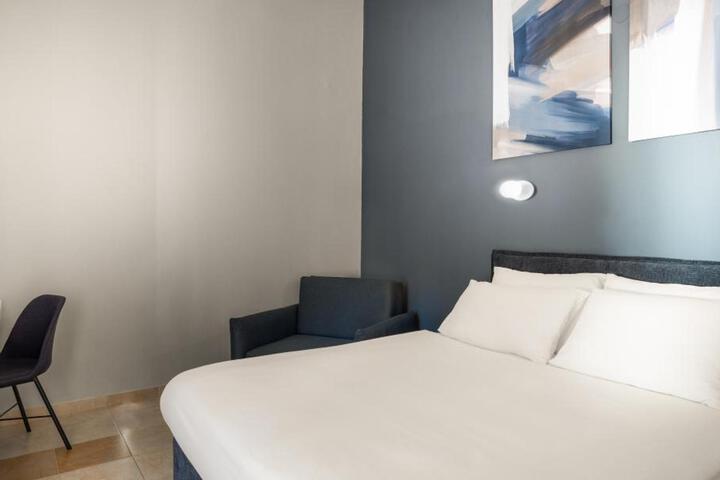 Room 25 of 101