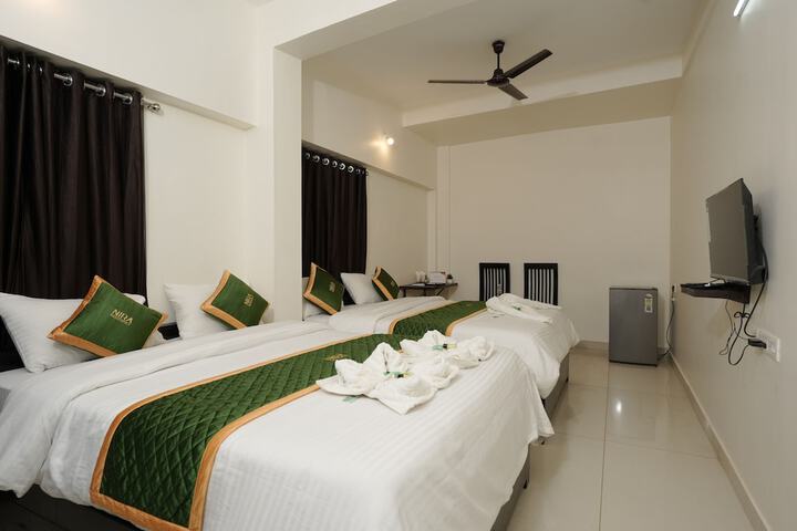 Room 4 of 23