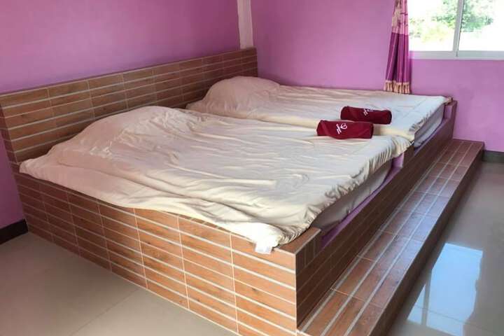 Room 11 of 41