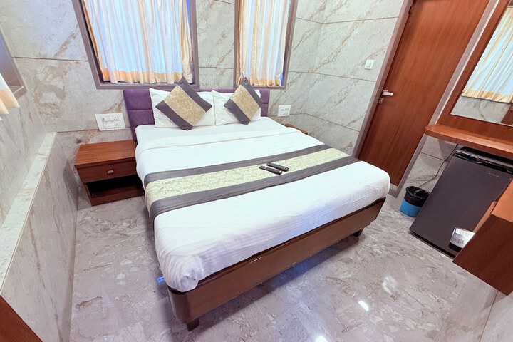 Room 10 of 45