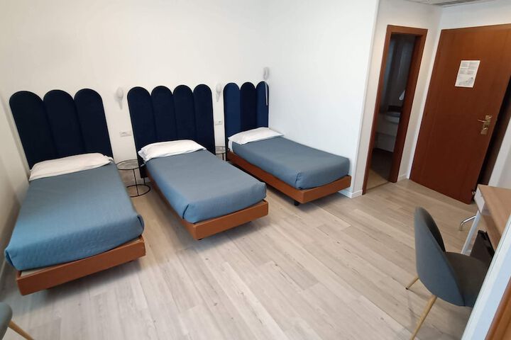 Room 58 of 103