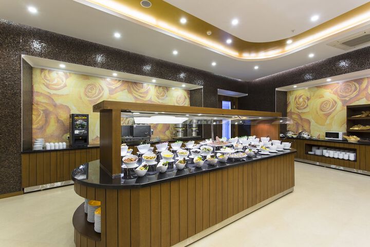 Dining 59 of 81