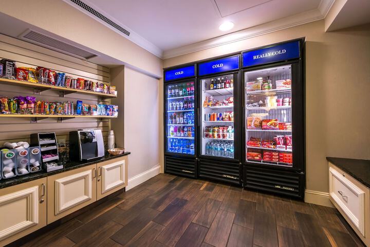 Snack bar