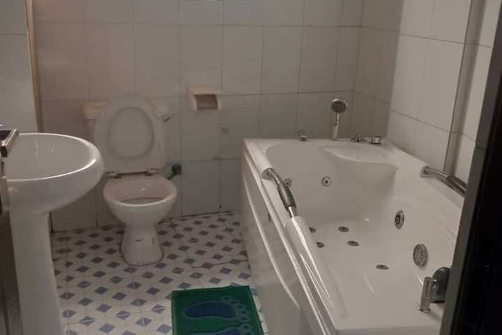 Room 19 of 29