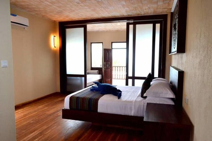 Room 3 of 13