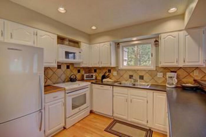 Image of Sundance 4 3 Br Townhouse by RedAwning