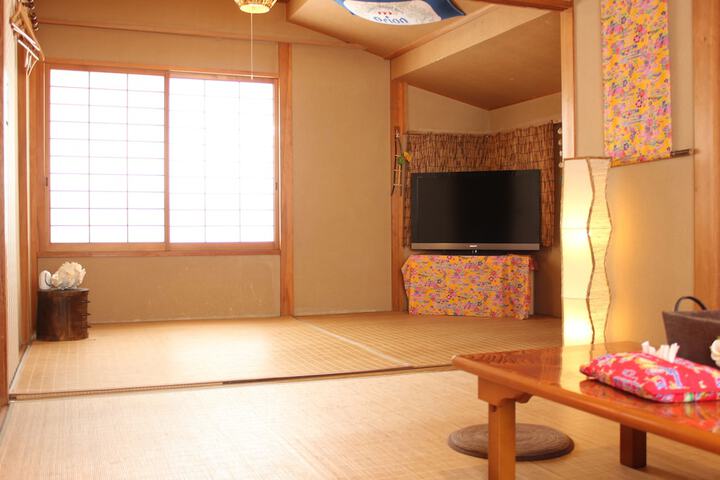 Room 23 of 66
