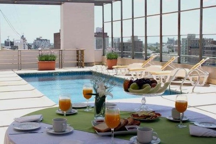 Pools & Facilities