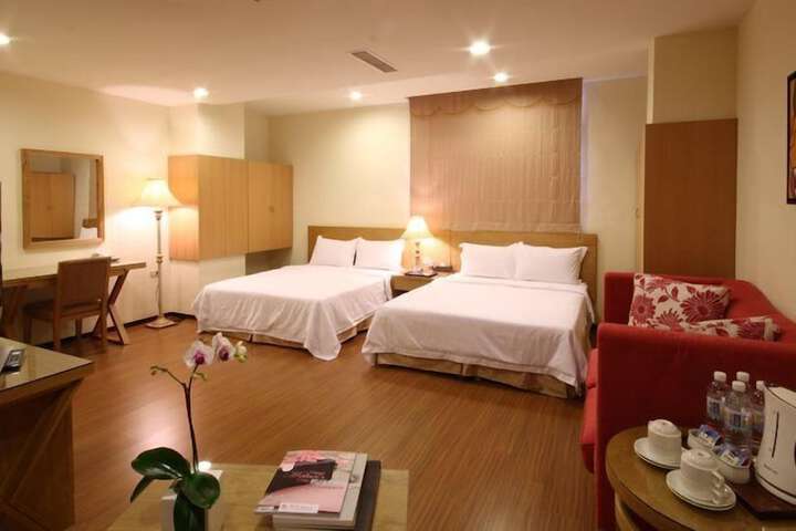 Room 16 of 39
