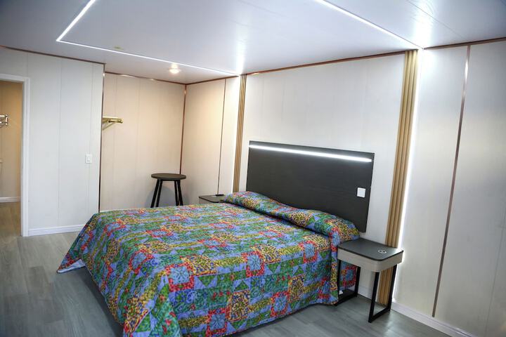 Basic Single Room (4 of 7)