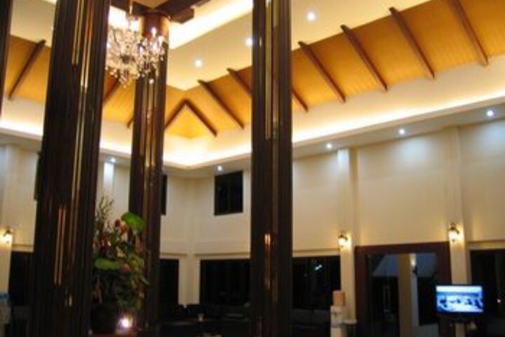 Hotel Interior 4 of 16