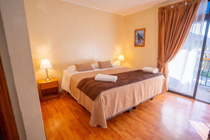 Room 5 of 103