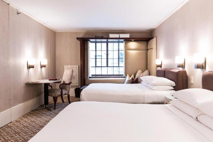 Luxury Double Bed (4 of 8)