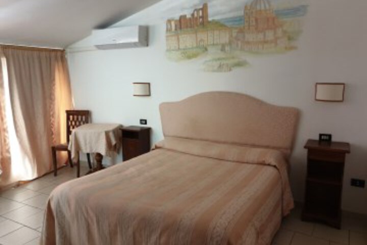 Room 16 of 47