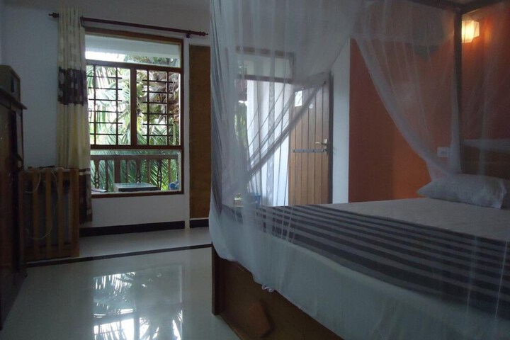 Room 27 of 56