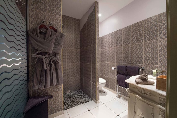 Bath Interior