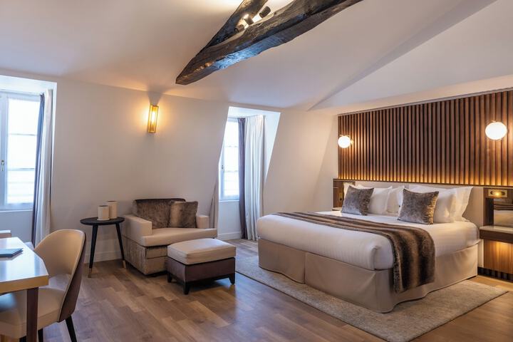 Room 20 of 42