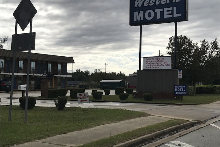 Hotel 33 of 34