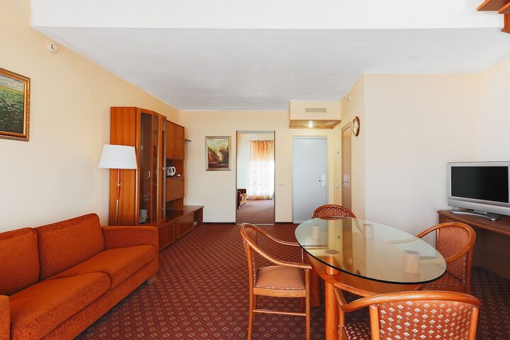Room 47 of 88