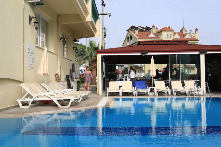 Pools & Facilities