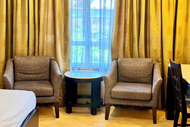 Room 6 of 29