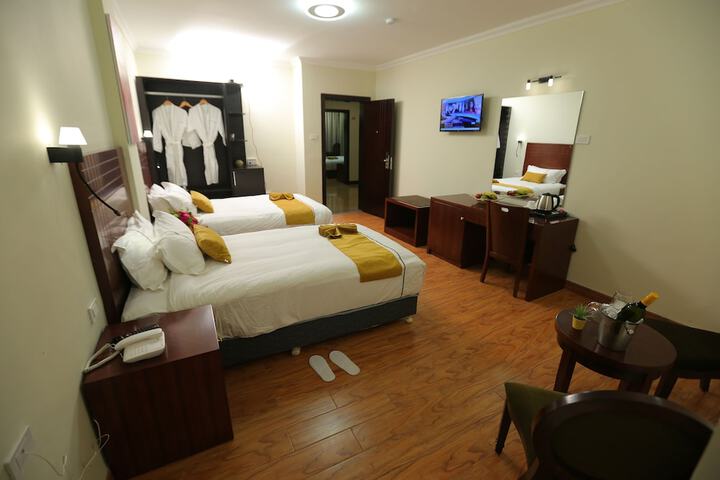 Room 12 of 14