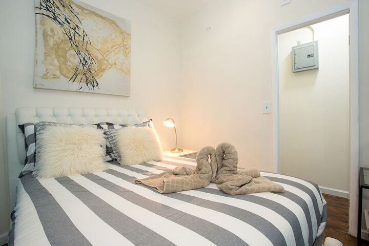 Room 15 of 103
