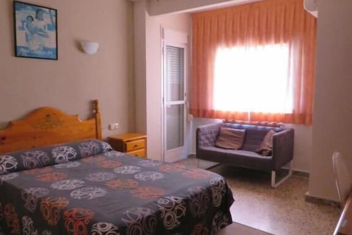 Room 3 of 7