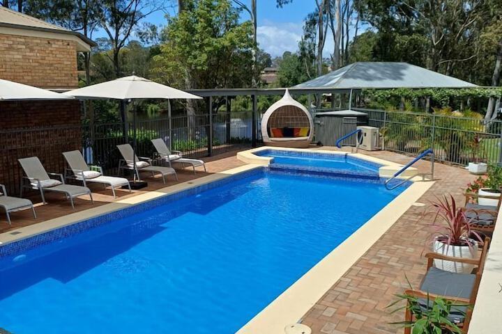 Pool 28 of 60