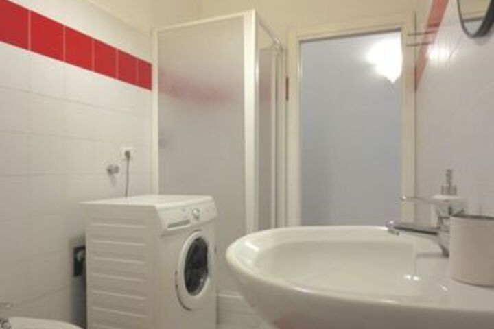 Room 10 of 41