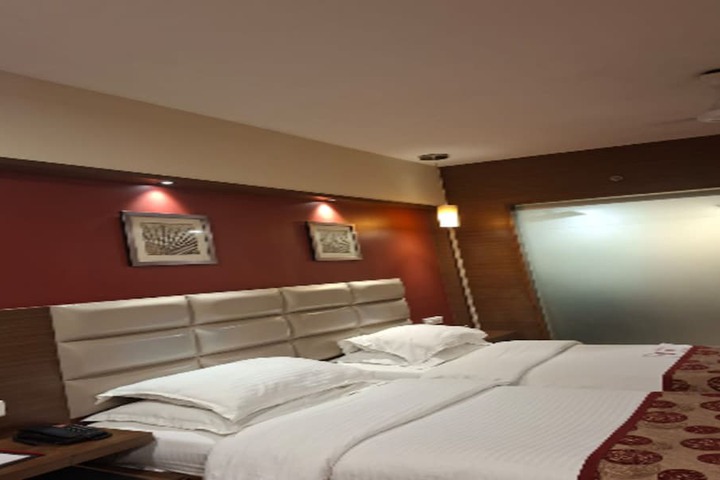 Room 34 of 58