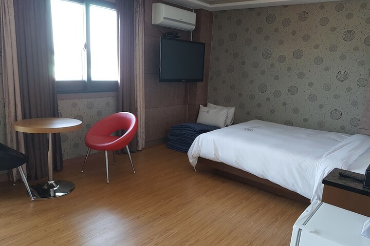Room 19 of 88