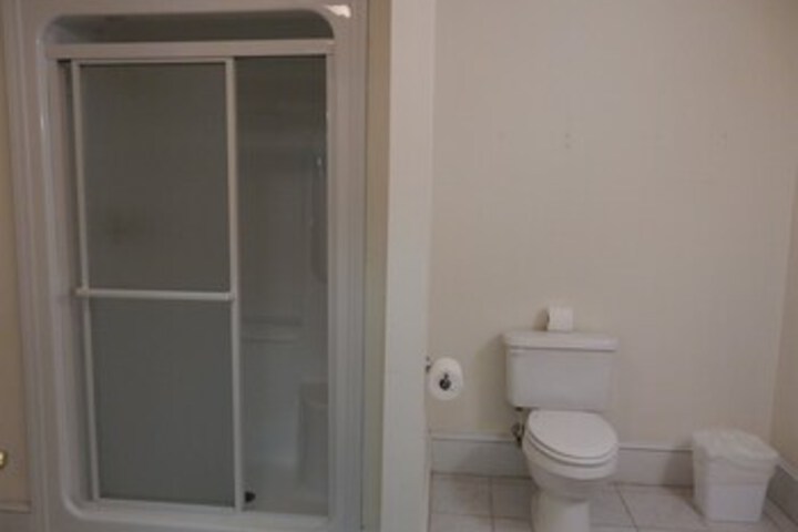 Room 15 of 121