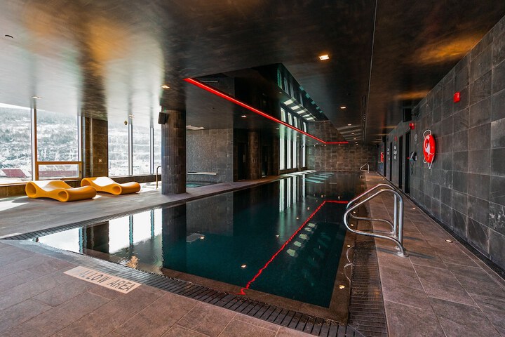 Pool 41 of 65