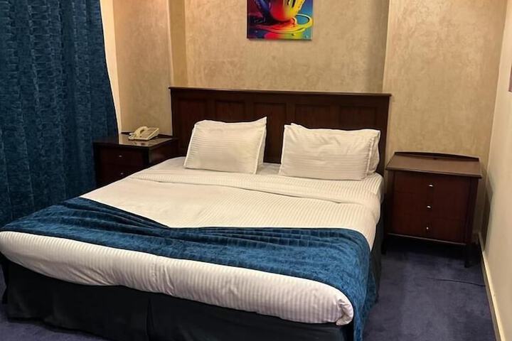 Room 10 of 49
