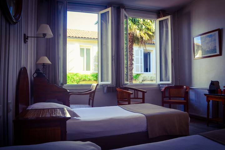 Room 29 of 50