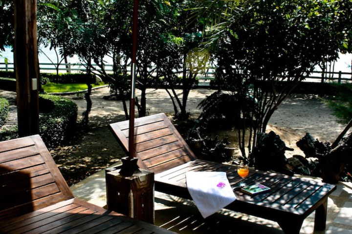 Pool Hotel