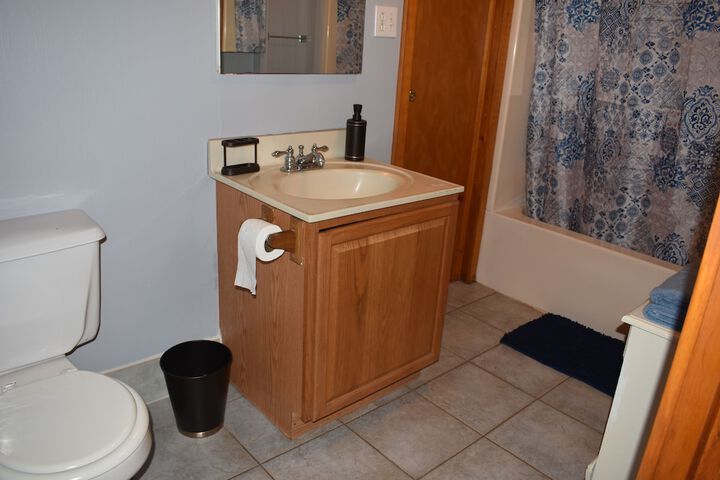 Room 18 of 25