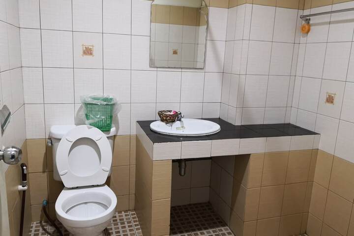 Room 15 of 23