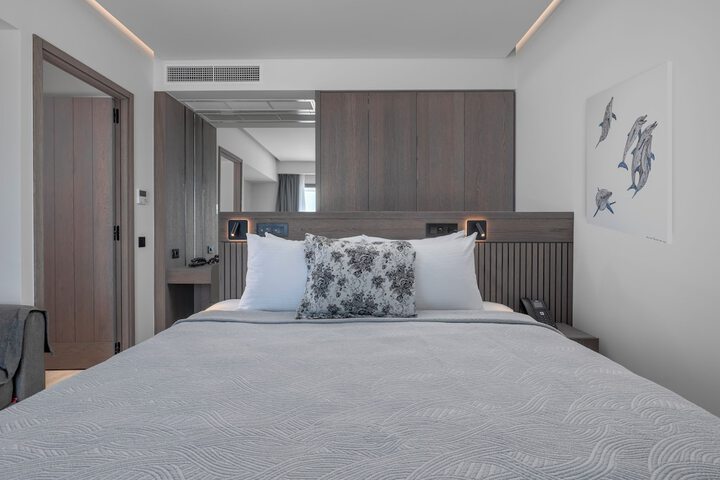 Room 42 of 260