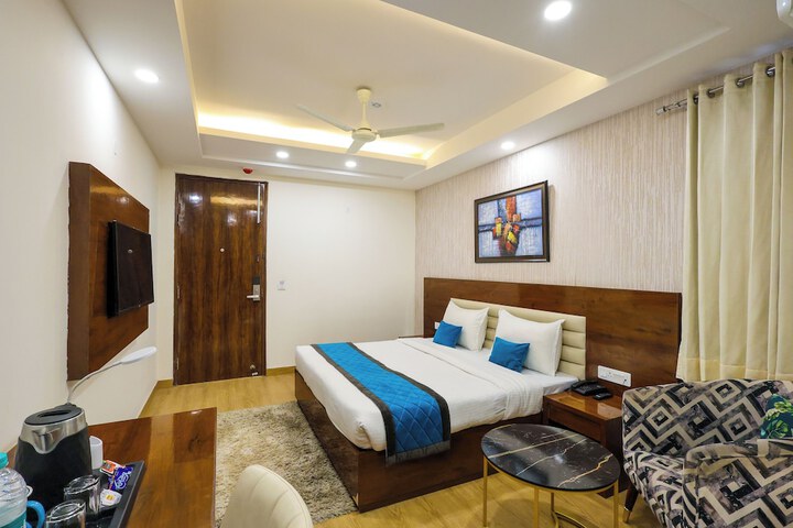 Room 27 of 56